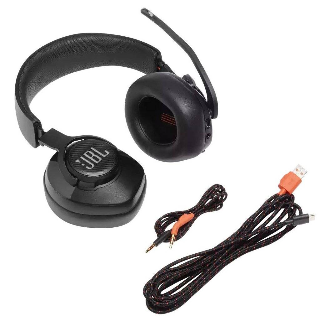 wired or wireless headphone