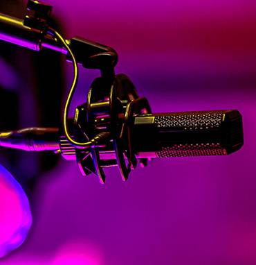 Your two-output mic for endless possibilities