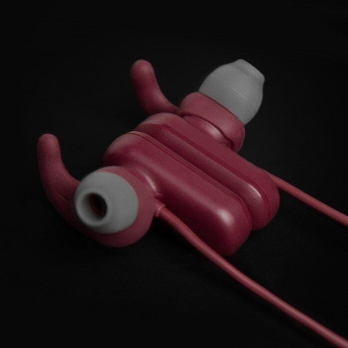 Magnetic Earbud